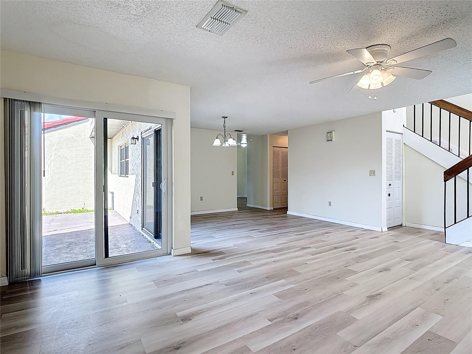 Image 5 of 45 For 467 Hunter Circle