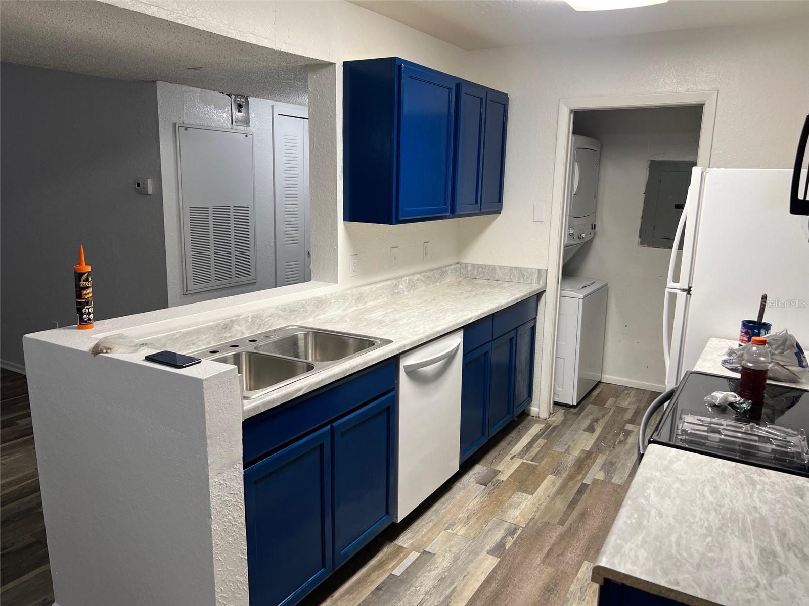 Image 4 of 14 For 5259 Images Circle 207