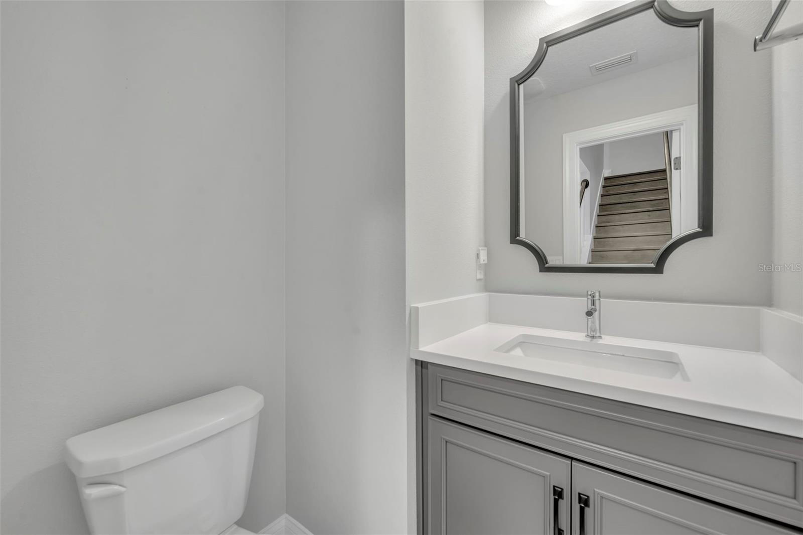 Image 21 of 39 For 117 Concord Street 7