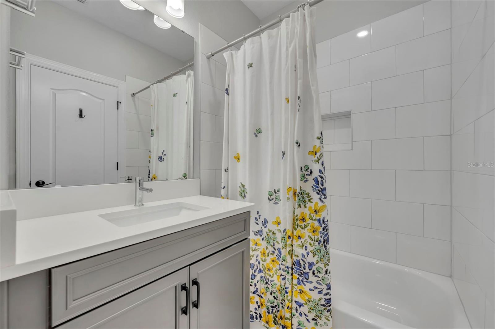 Image 27 of 39 For 117 Concord Street 7