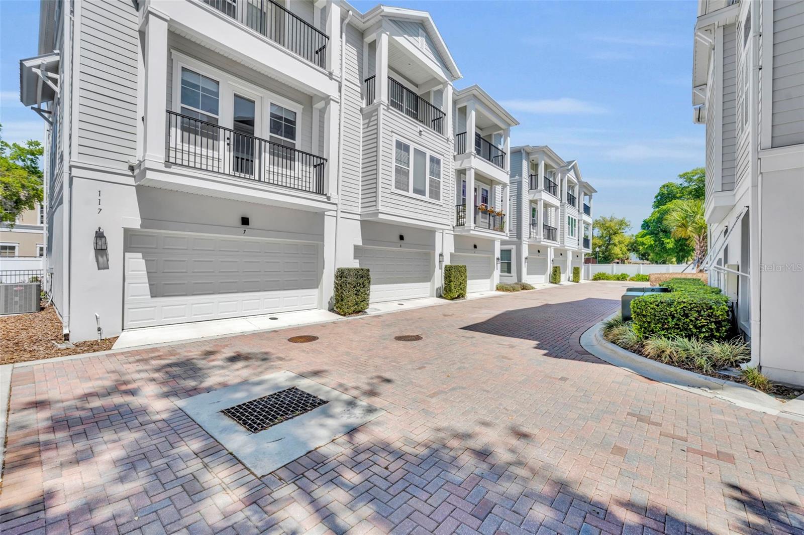 Image 31 of 39 For 117 Concord Street 7