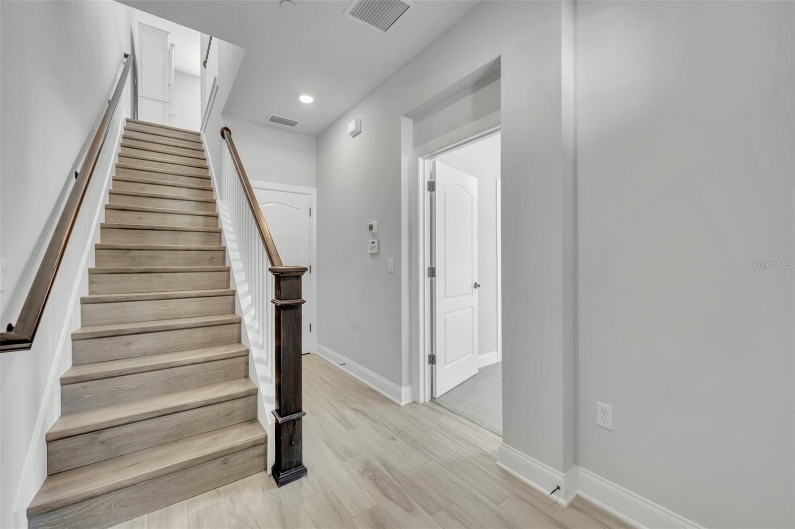 Image 4 of 39 For 117 Concord Street 7