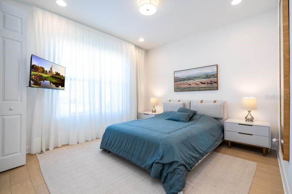 Image 25 of 100 For 16870 Sanctuary Drive
