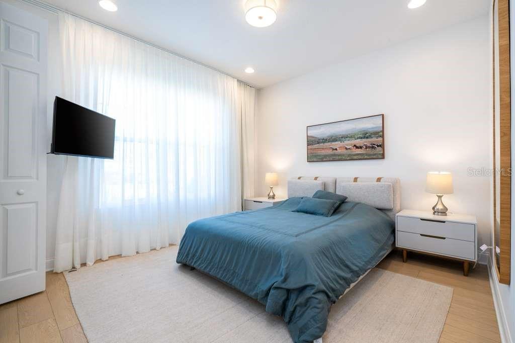 Image 26 of 100 For 16870 Sanctuary Drive