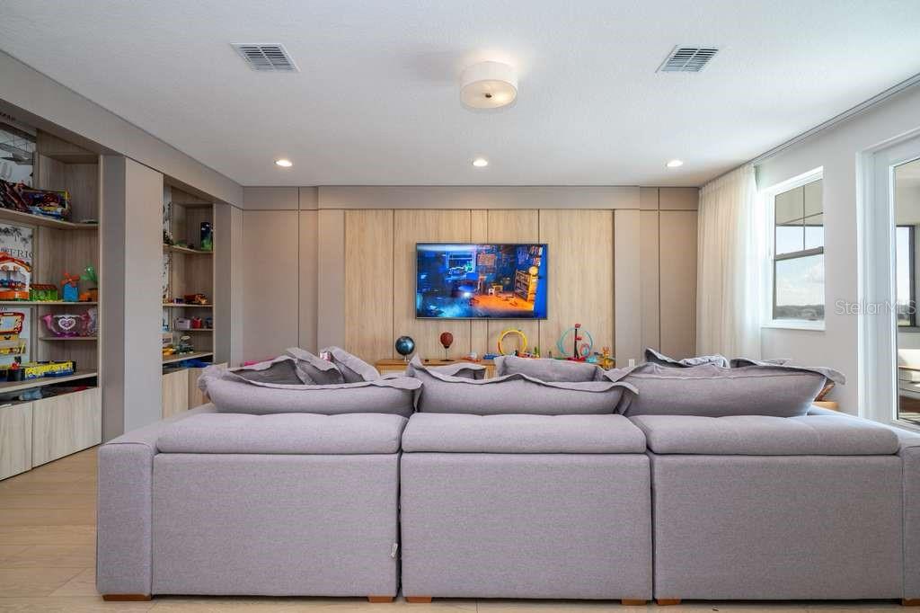 Image 70 of 100 For 16870 Sanctuary Drive