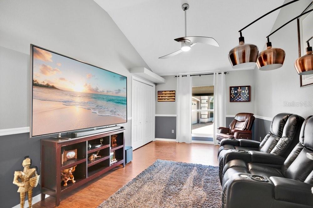 Image 10 of 17 For 660 Waterscape Way