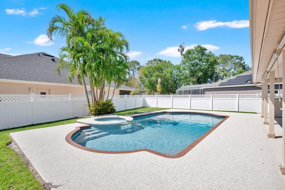 Image 15 of 17 For 660 Waterscape Way