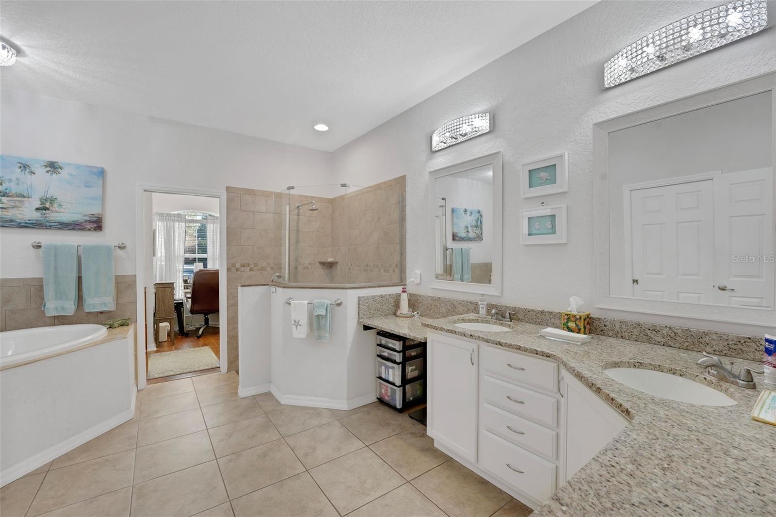 Image 19 of 41 For 1013 Old Cutler Road