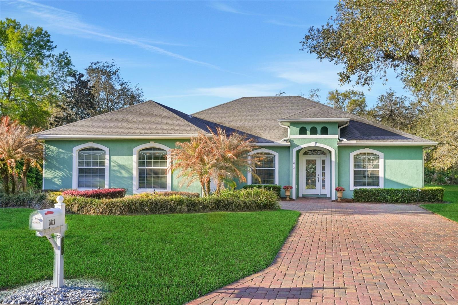 Image 2 of 41 For 1013 Old Cutler Road