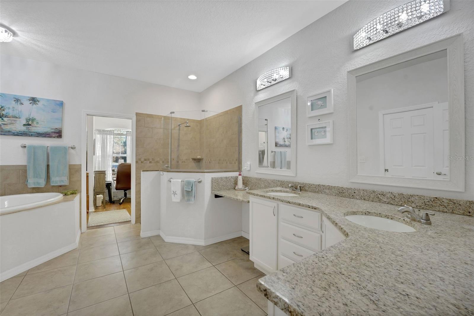 Image 22 of 41 For 1013 Old Cutler Road