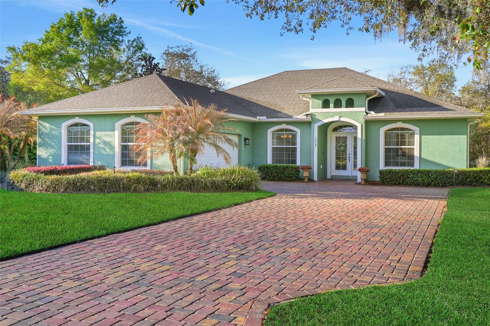 Image 3 of 41 For 1013 Old Cutler Road