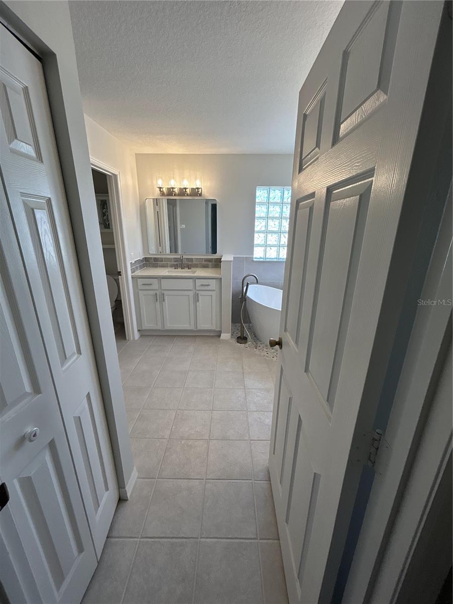 Image 17 of 33 For 17180 115th Terrace Road
