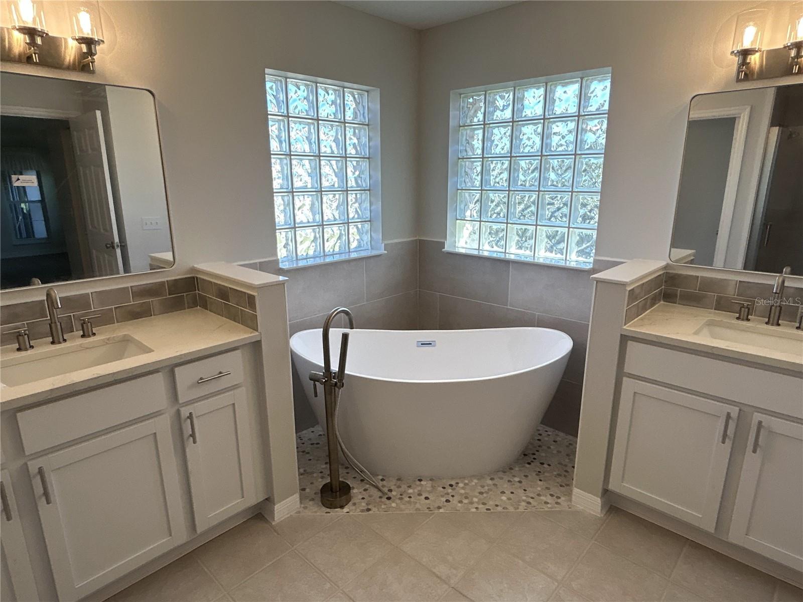 Image 21 of 33 For 17180 115th Terrace Road