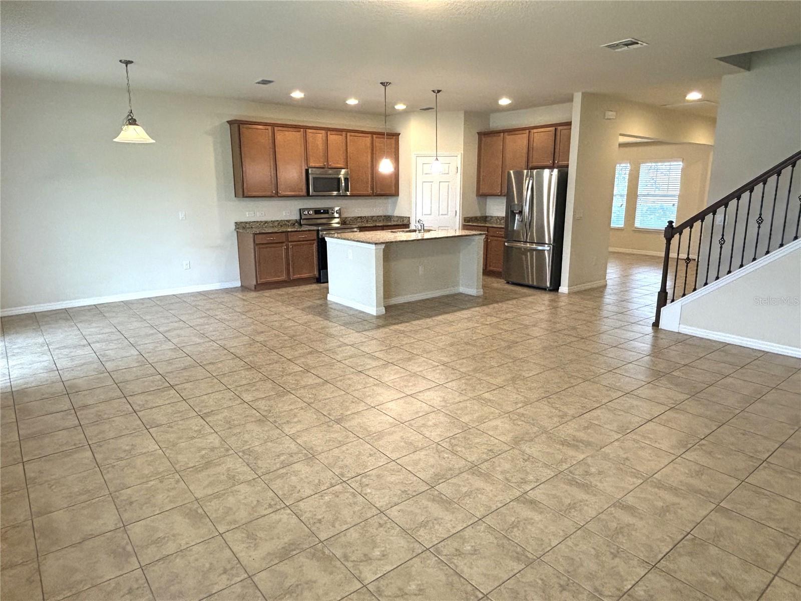 Image 10 of 37 For 19363 Fallglo Drive