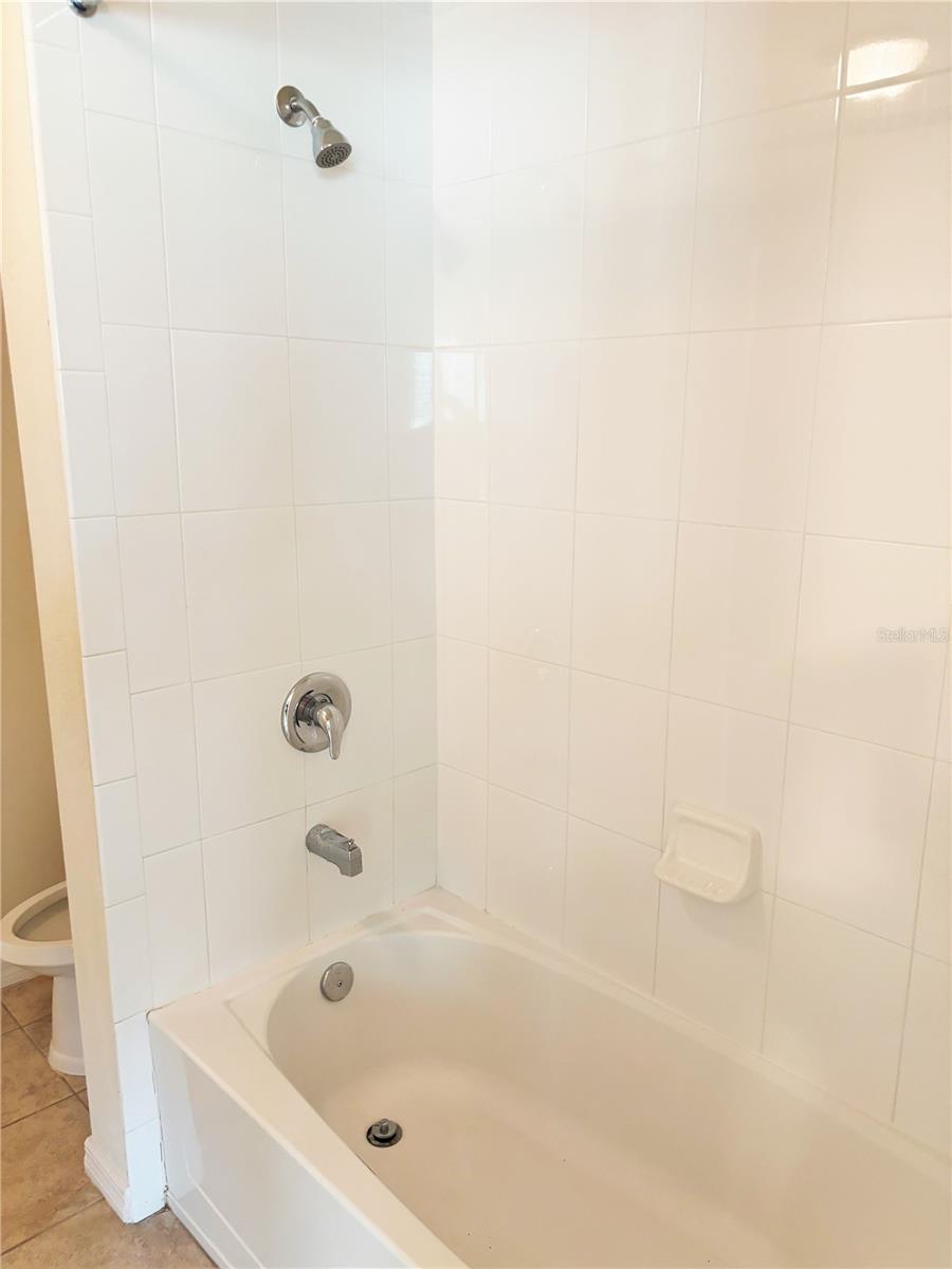 Image 29 of 37 For 19363 Fallglo Drive