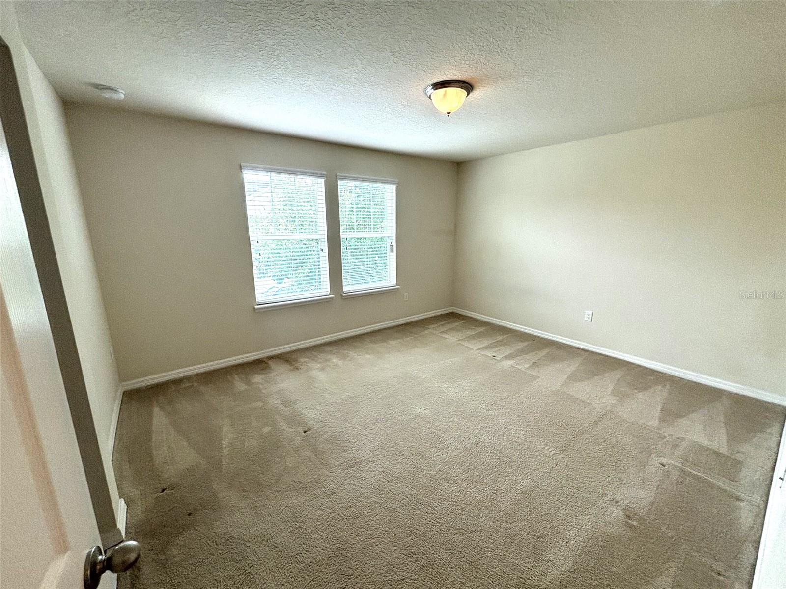 Image 31 of 37 For 19363 Fallglo Drive