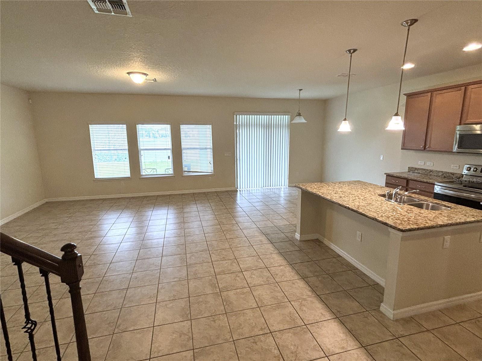 Image 4 of 37 For 19363 Fallglo Drive