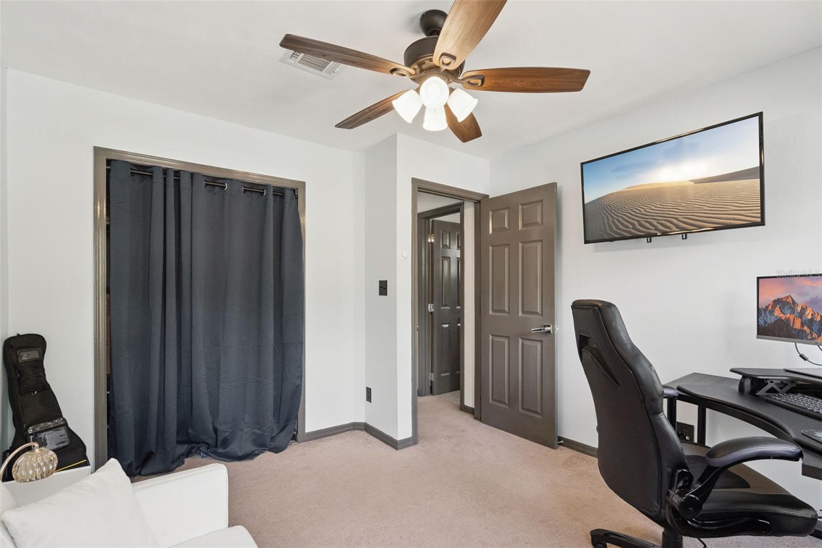 Image 36 of 62 For 440 Buckskin Court
