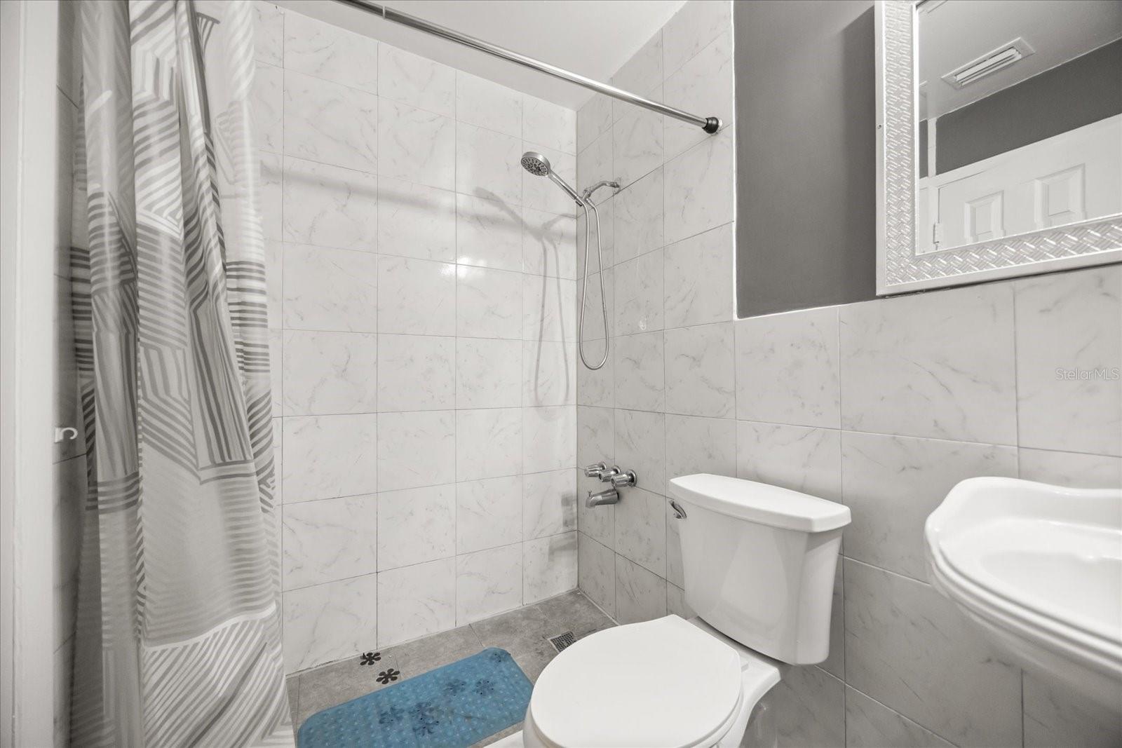 Image 14 of 20 For 1103 Marygon Street