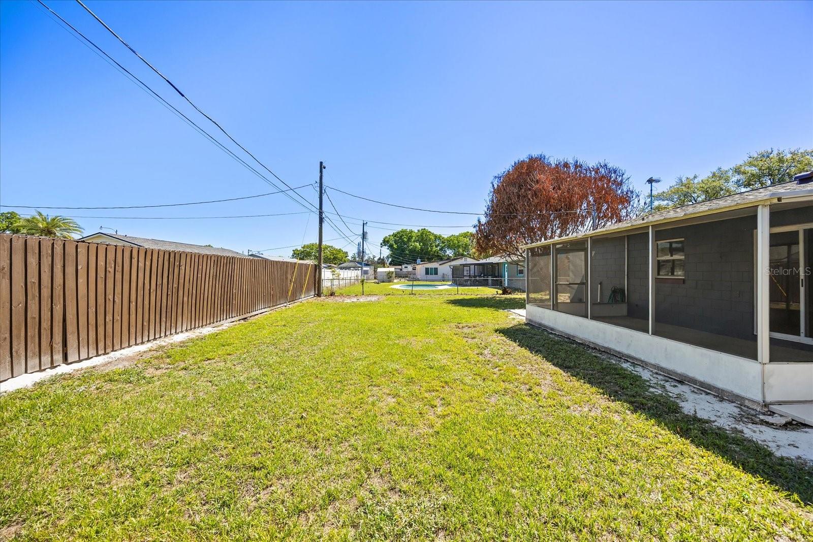 Image 17 of 20 For 1103 Marygon Street