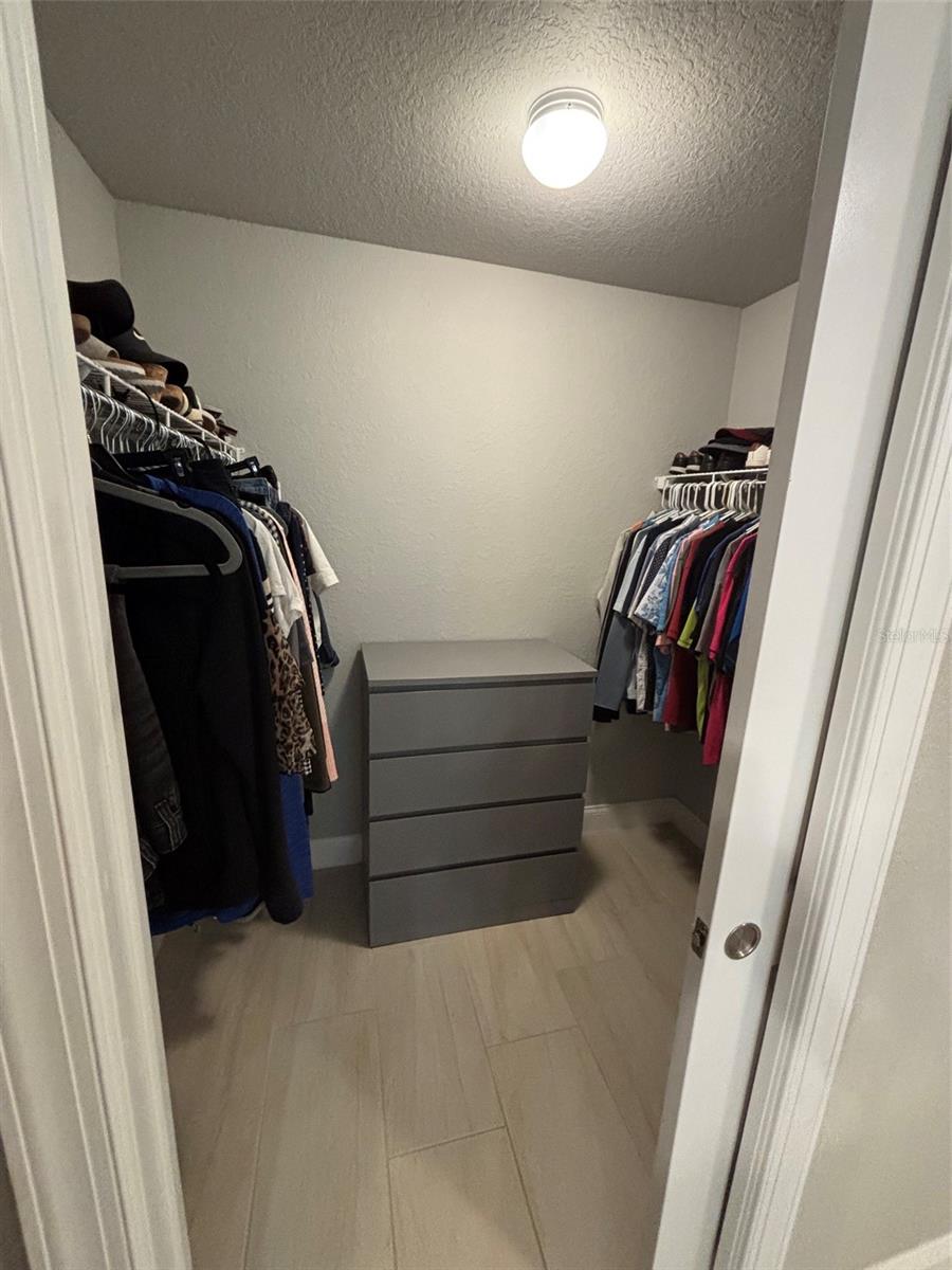 Image 13 of 21 For 2 Riverwalk Drive 307