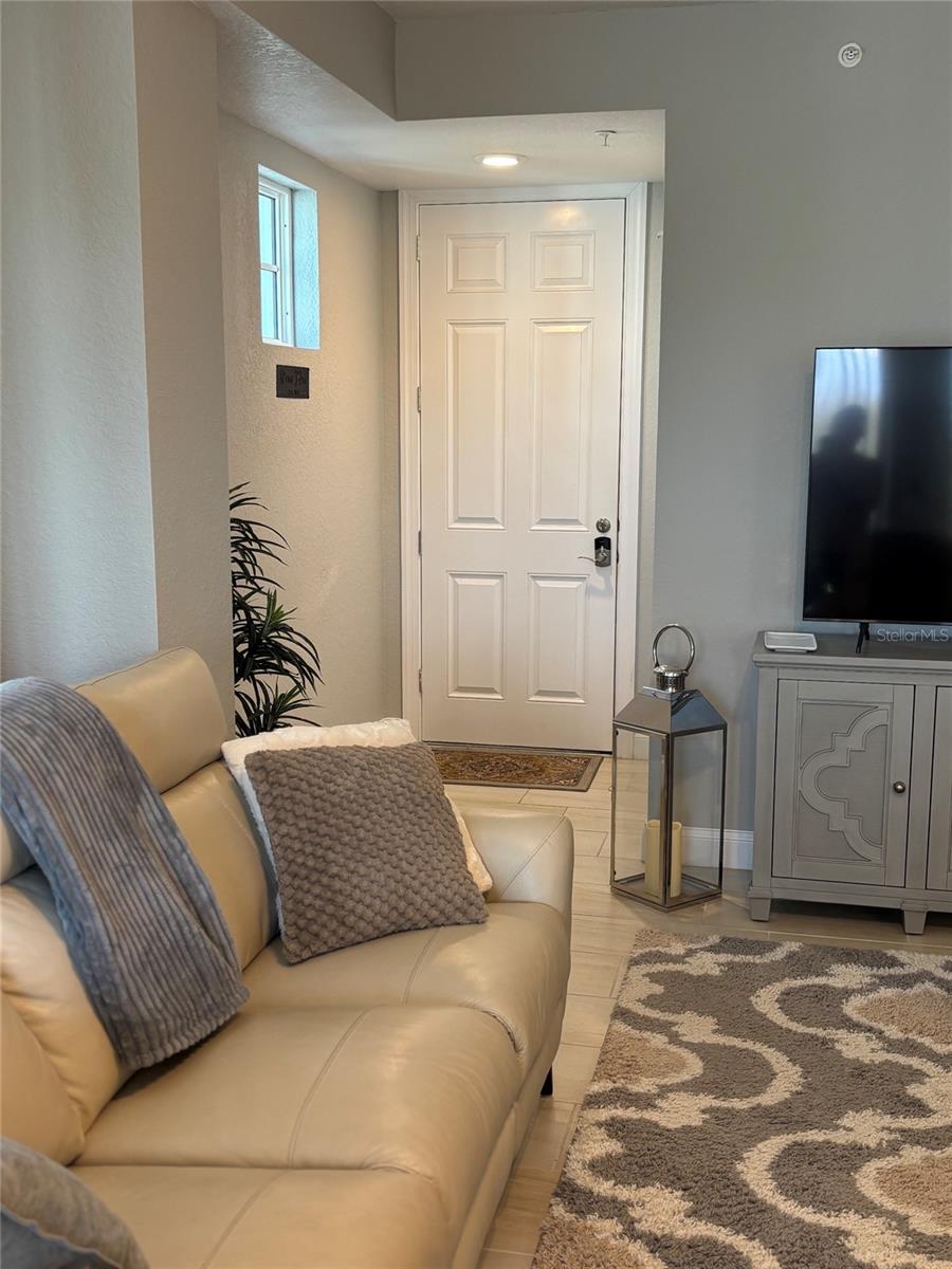 Image 8 of 21 For 2 Riverwalk Drive 307