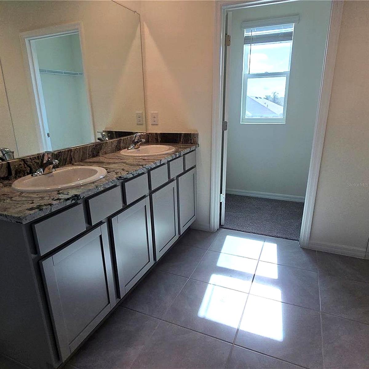 Image 19 of 58 For 31375 Penny Surf Loop