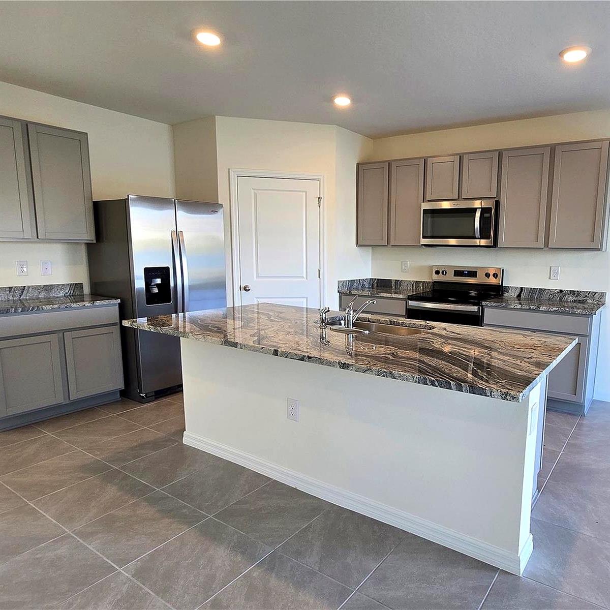 Image 5 of 58 For 31375 Penny Surf Loop