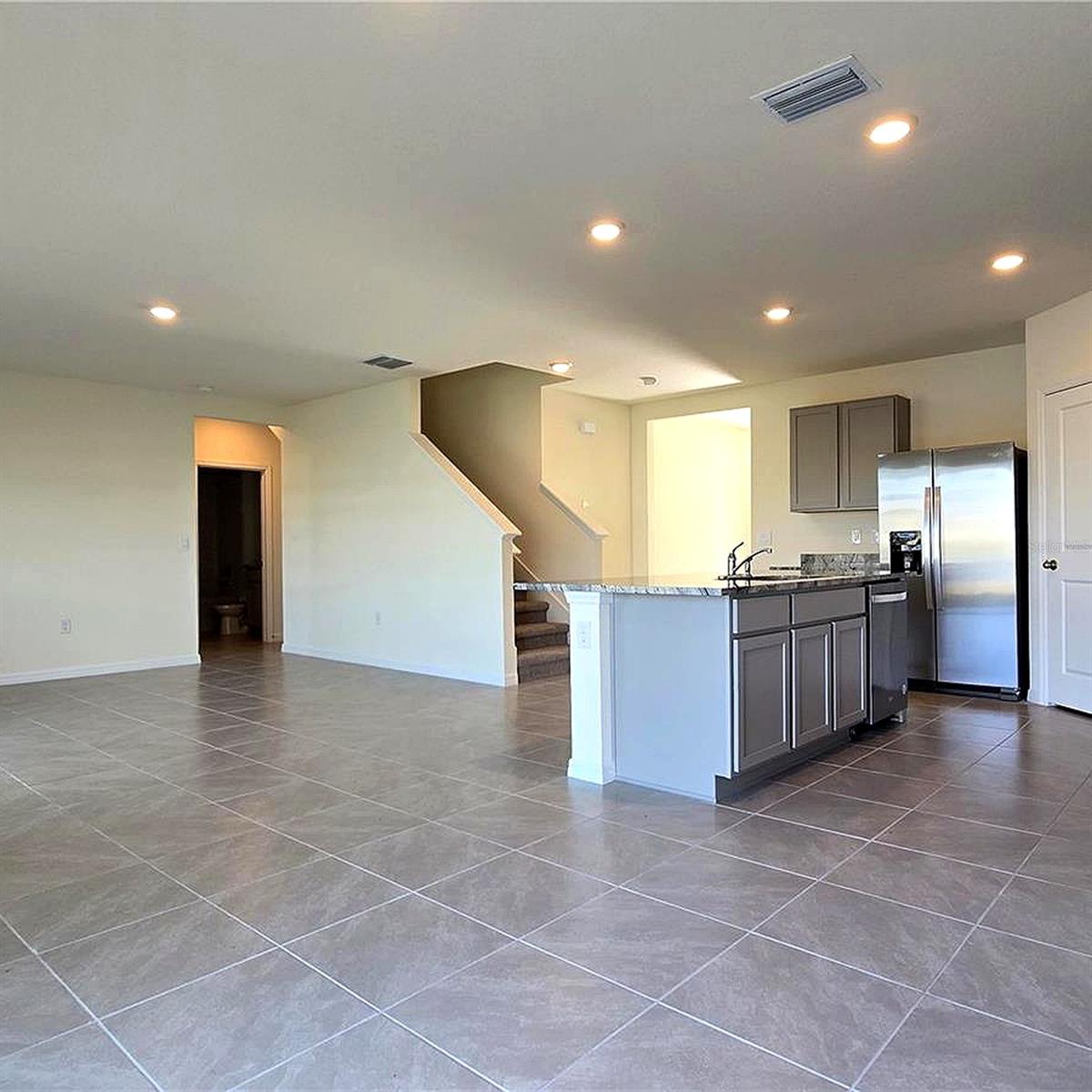 Image 6 of 58 For 31375 Penny Surf Loop