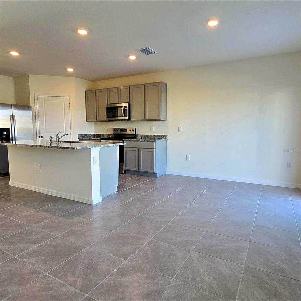 Image 7 of 58 For 31375 Penny Surf Loop