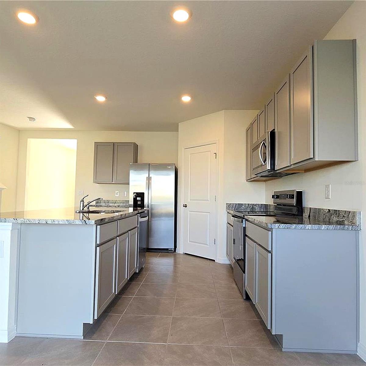 Image 8 of 58 For 31375 Penny Surf Loop