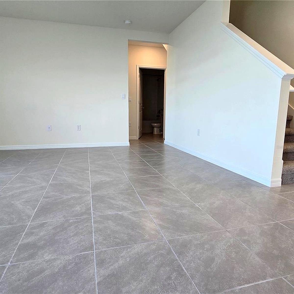 Image 9 of 58 For 31375 Penny Surf Loop