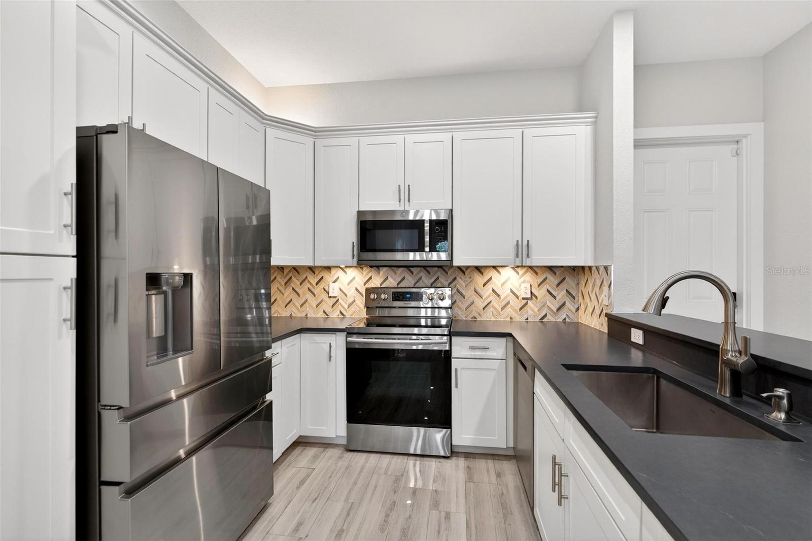 Image 15 of 48 For 1751 Firehouse Lane 25102