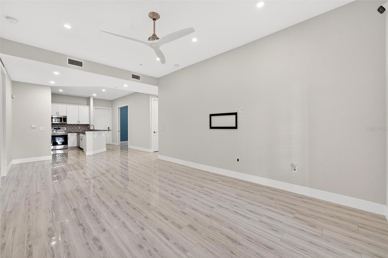 Image 8 of 48 For 1751 Firehouse Lane 25102