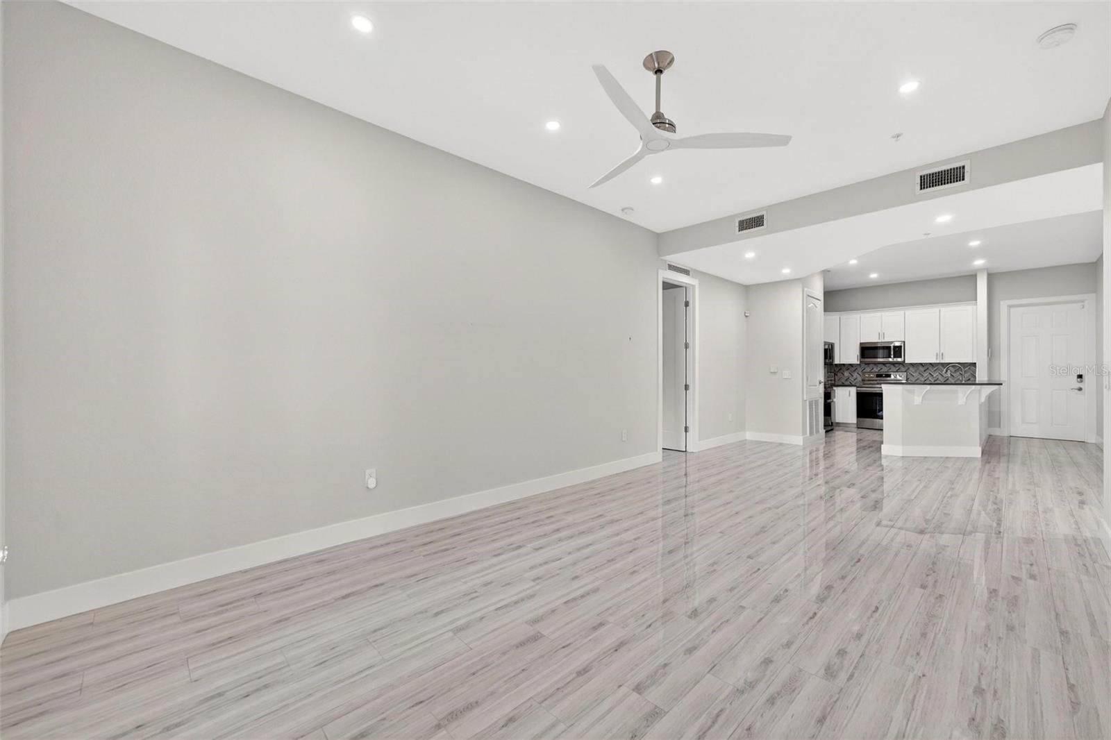 Image 9 of 48 For 1751 Firehouse Lane 25102