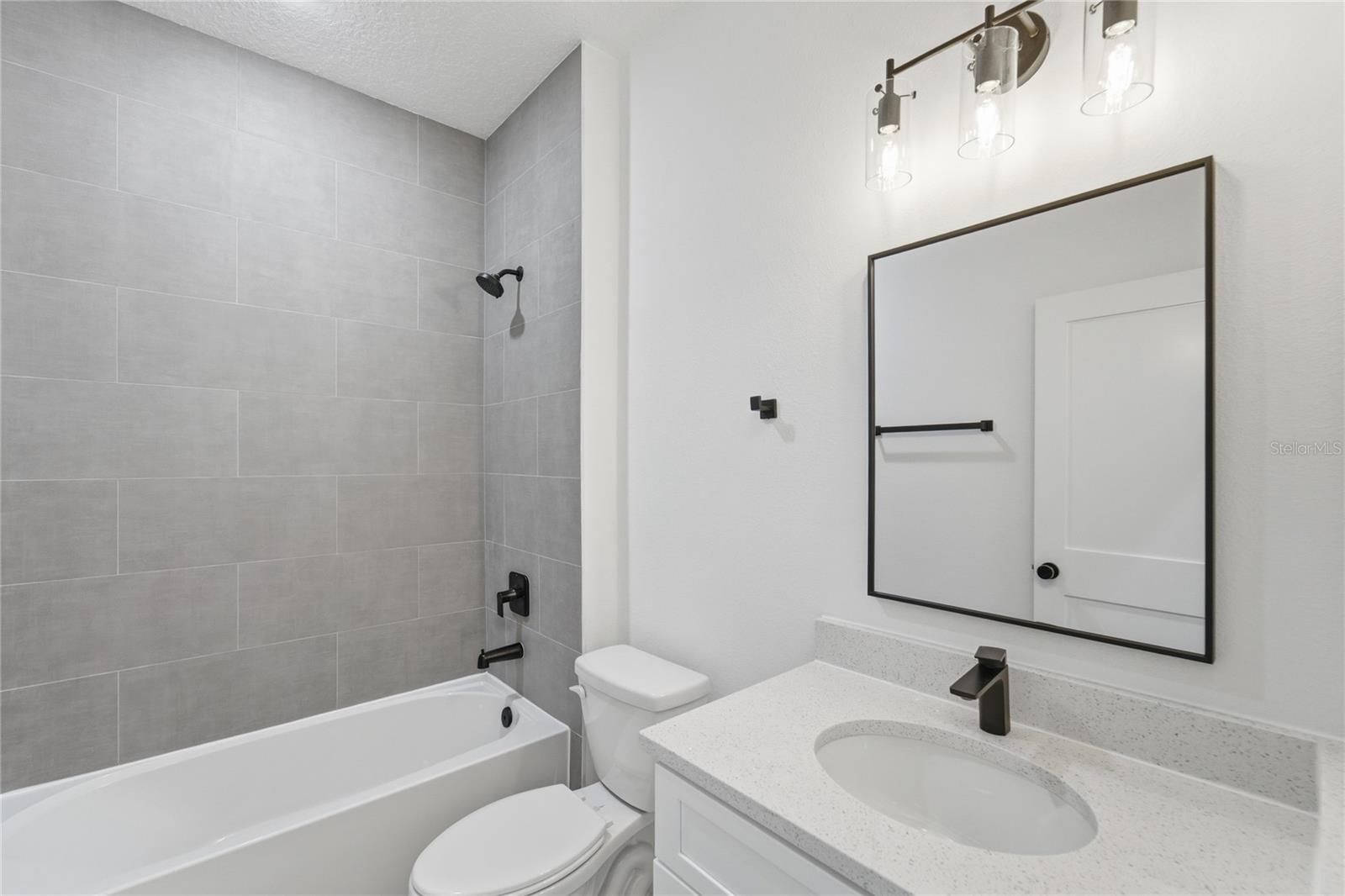 Image 15 of 30 For 492 Union Place