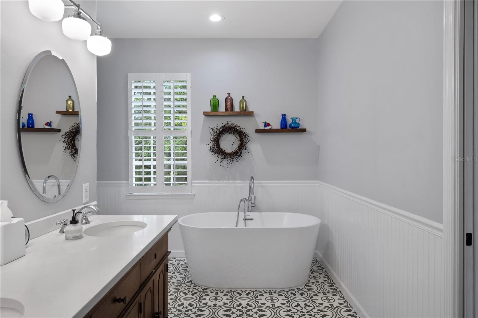 Image 21 of 40 For 1954 Meeting Place