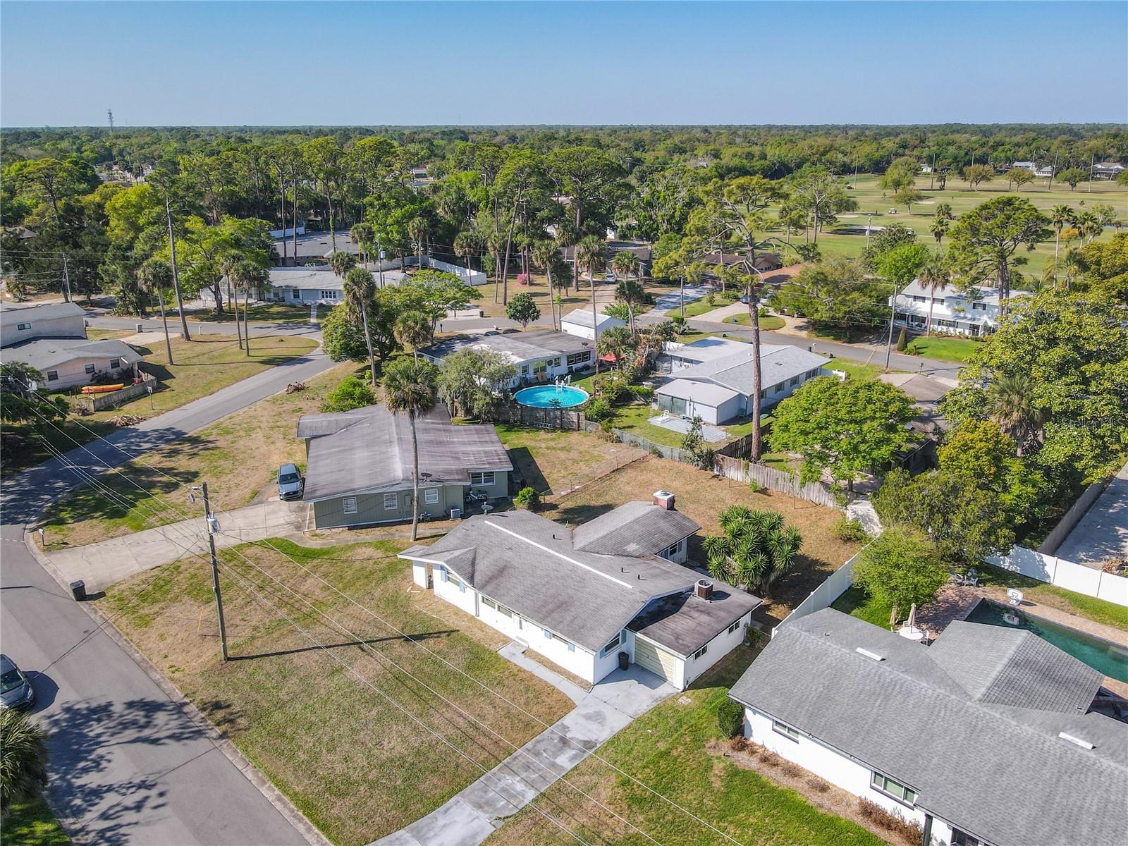Image 2 of 51 For 6 Fairway Circle