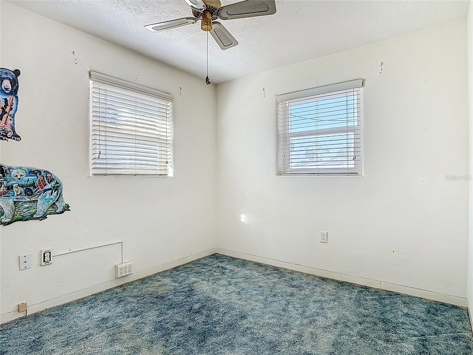 Image 27 of 51 For 6 Fairway Circle