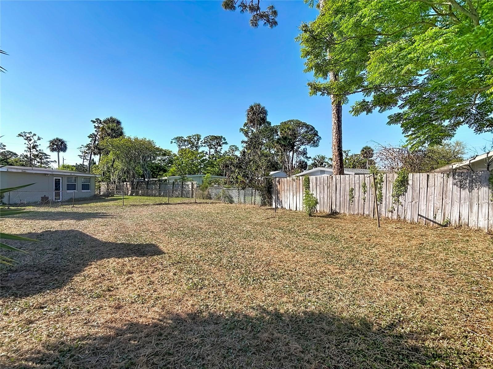 Image 45 of 51 For 6 Fairway Circle
