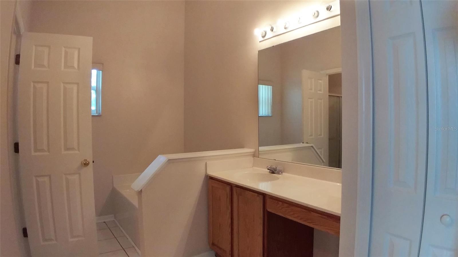 Image 7 of 12 For 3842 Stonefield Drive