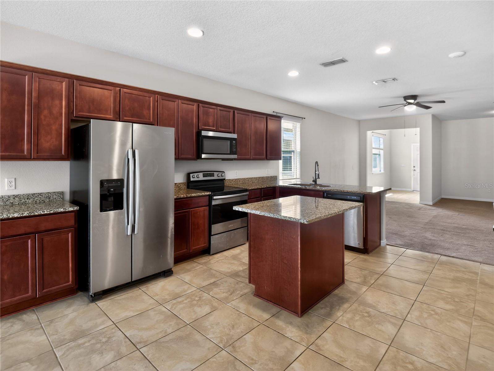 Image 14 of 28 For 17520 Butterfly Pea Court