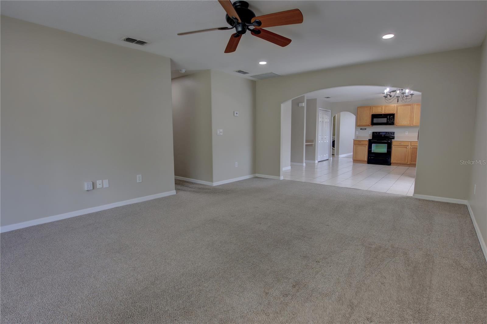 Image 22 of 38 For 162 Brightview Drive