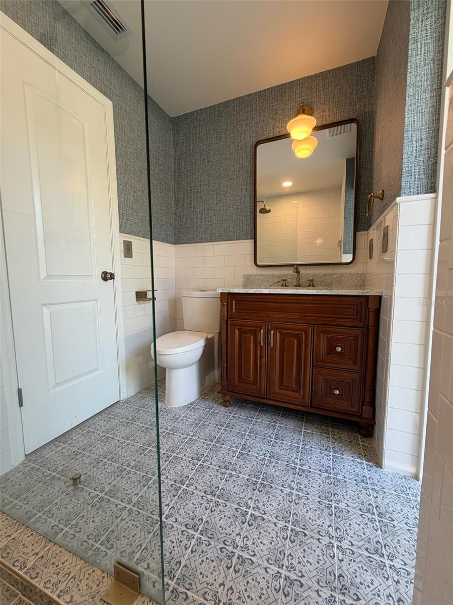 Image 40 of 81 For 9115 Bay Side Court