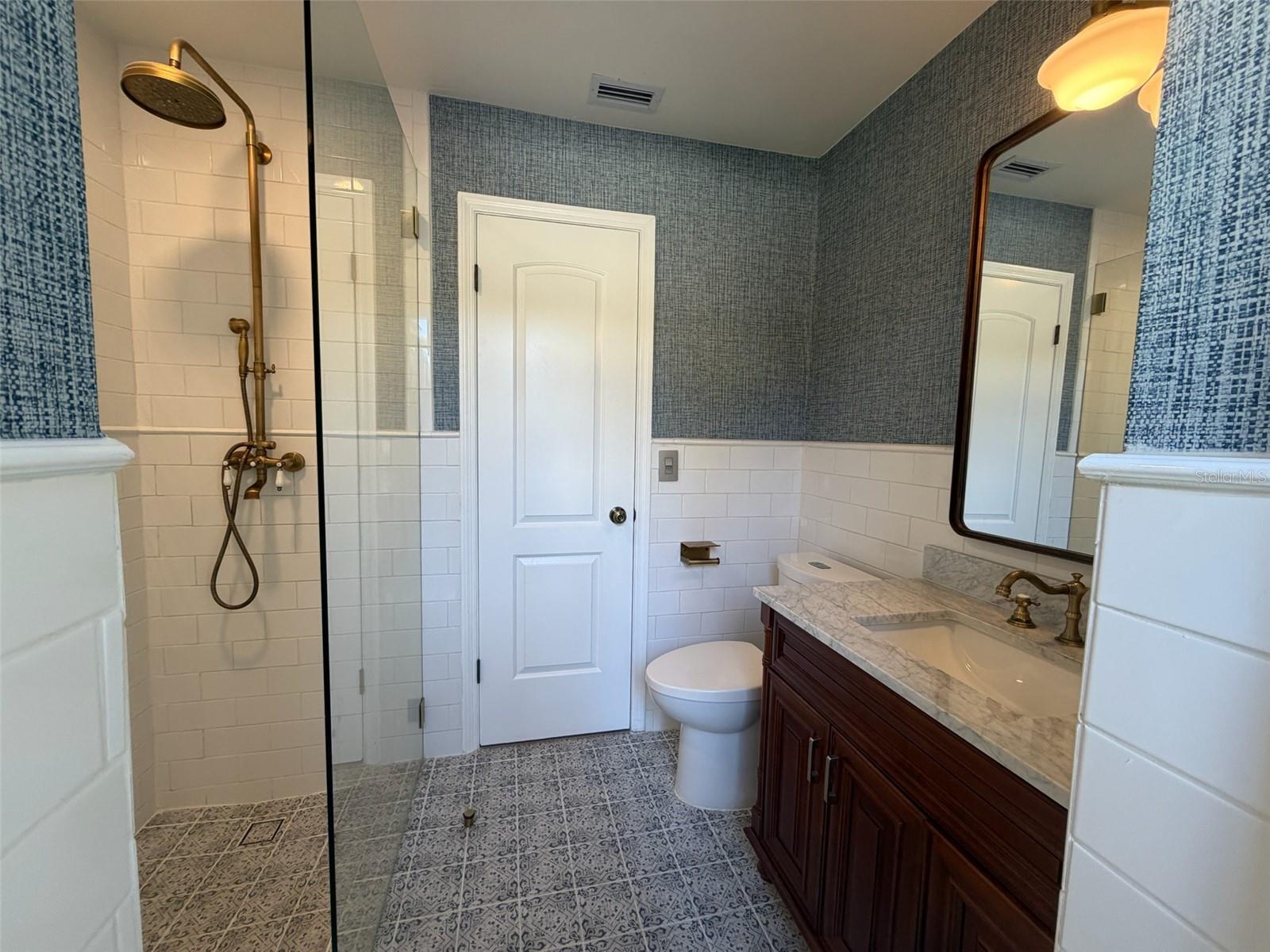 Image 41 of 81 For 9115 Bay Side Court