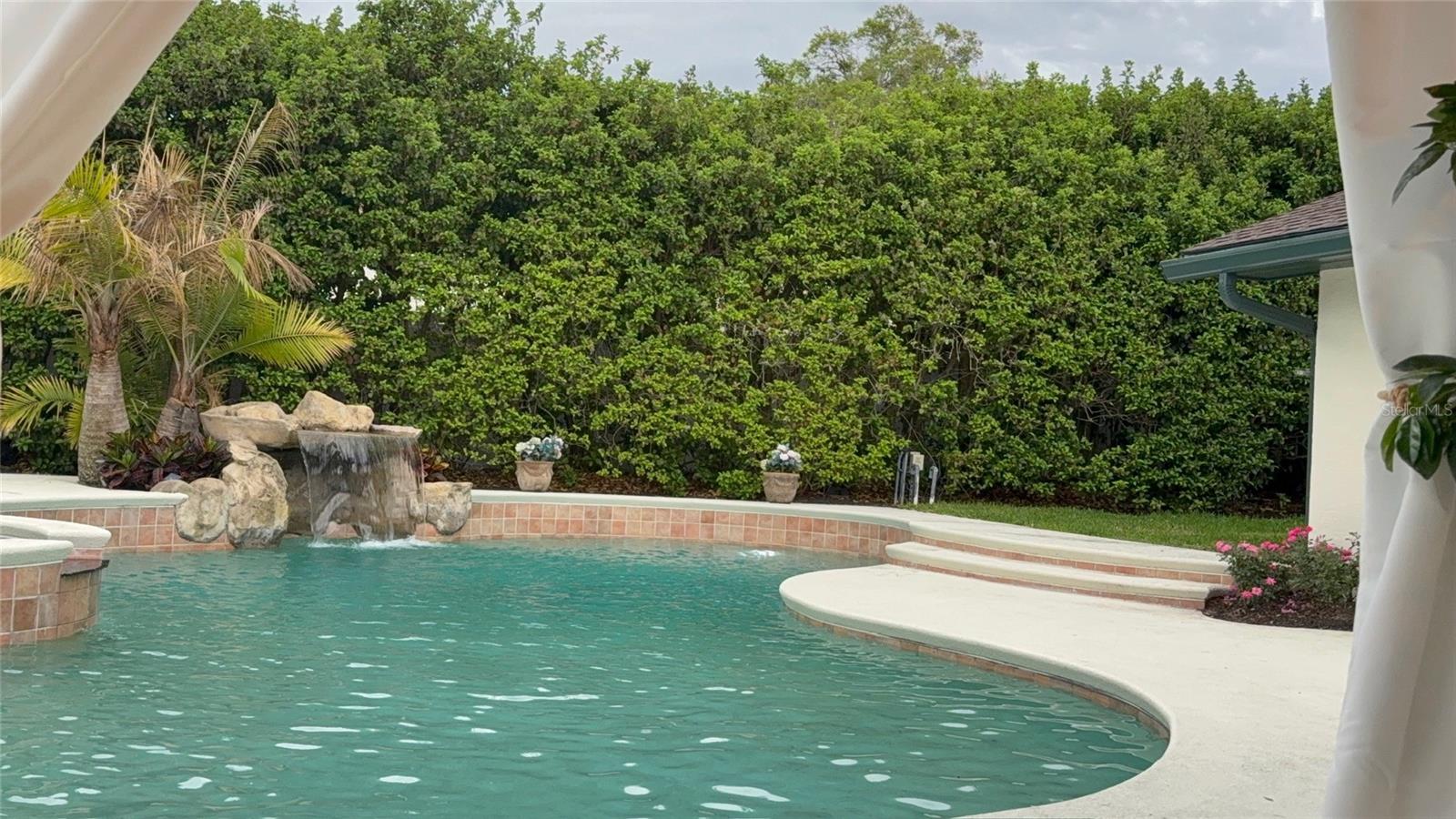 Image 7 of 81 For 9115 Bay Side Court