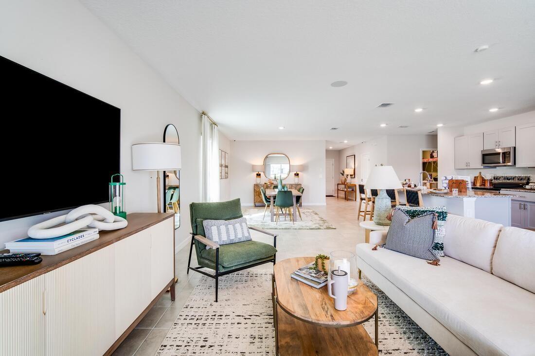 Image 11 of 39 For 200 Streamwater Way