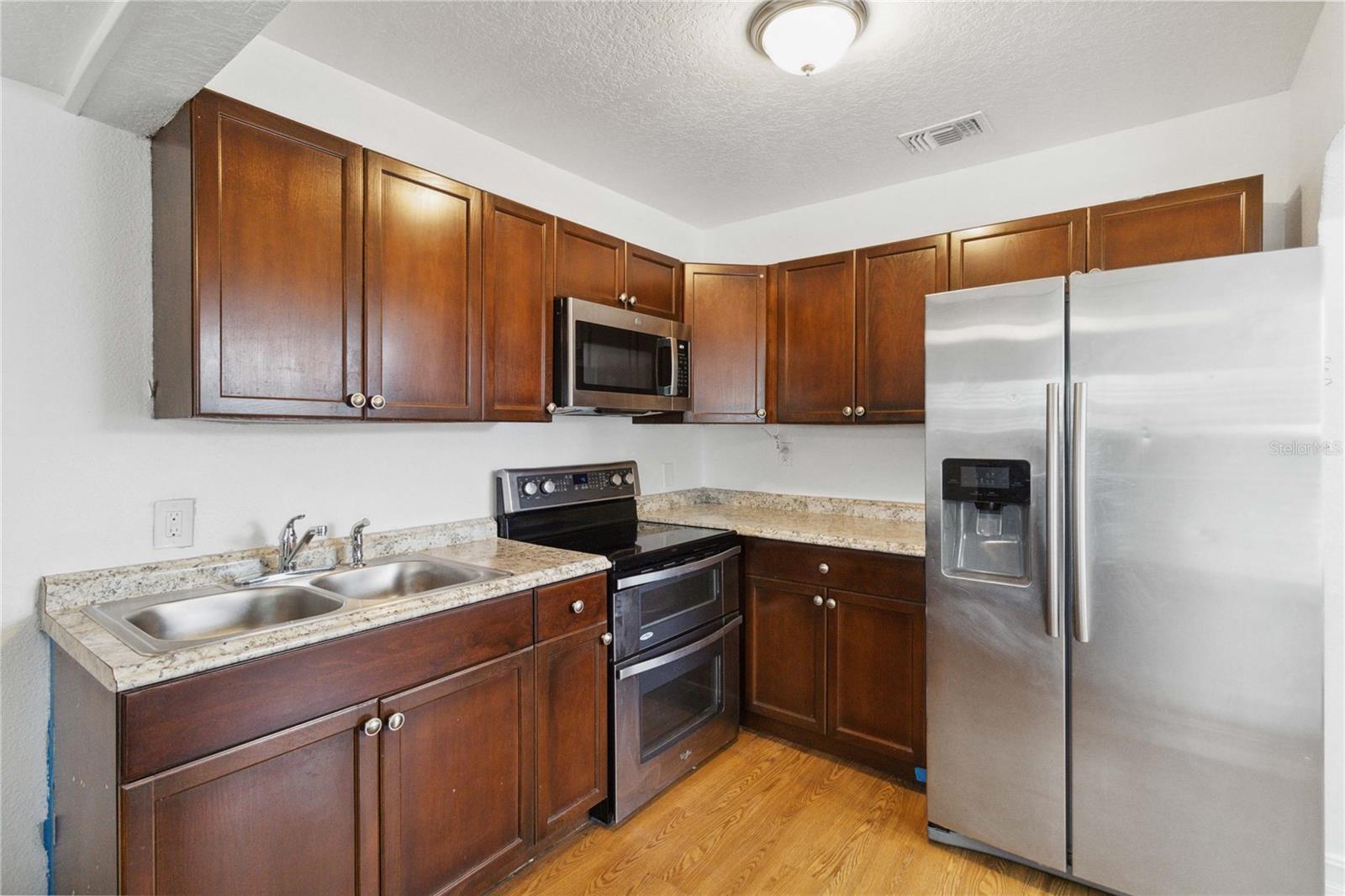 Image 10 of 26 For 634 18th Street