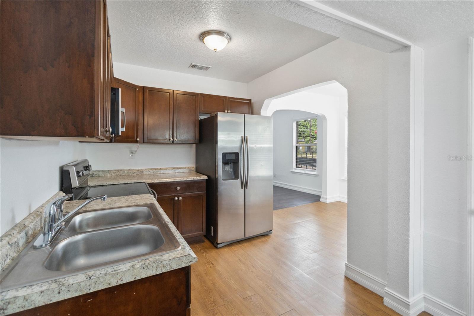 Image 11 of 26 For 634 18th Street