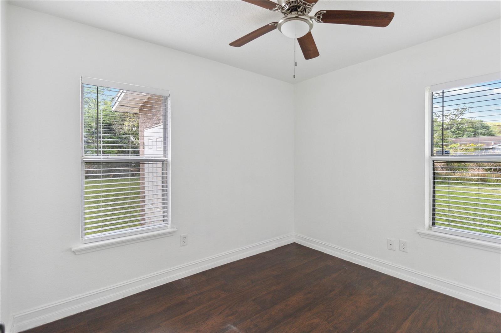 Image 13 of 26 For 634 18th Street